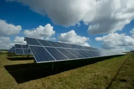 Solar & Wind Renewable Energy
